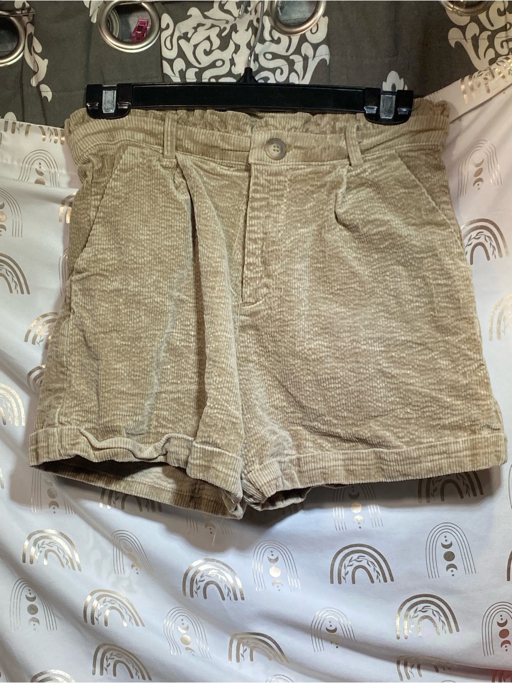 Wishlist High-Waist Corduroy Shorts in Tan
